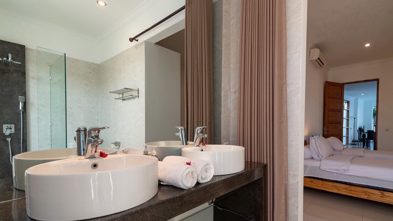 Photo of Bathroom in Dencarik
