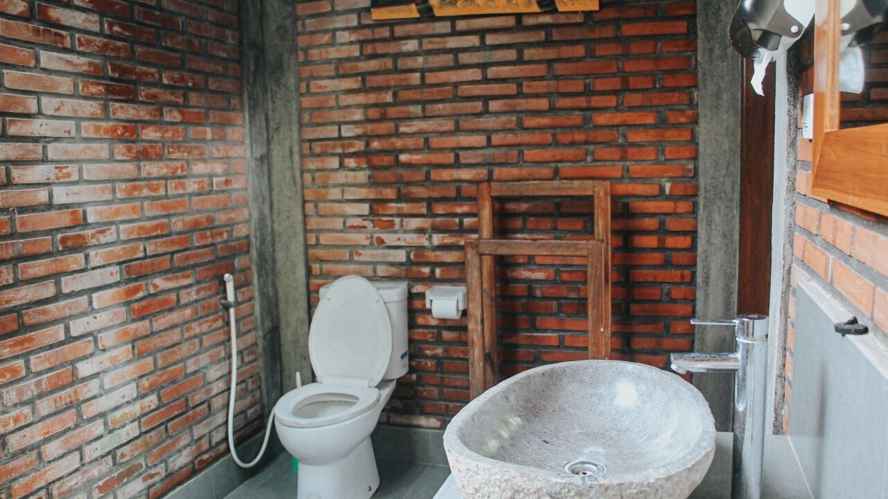 Photo of Bathroom in Bukti