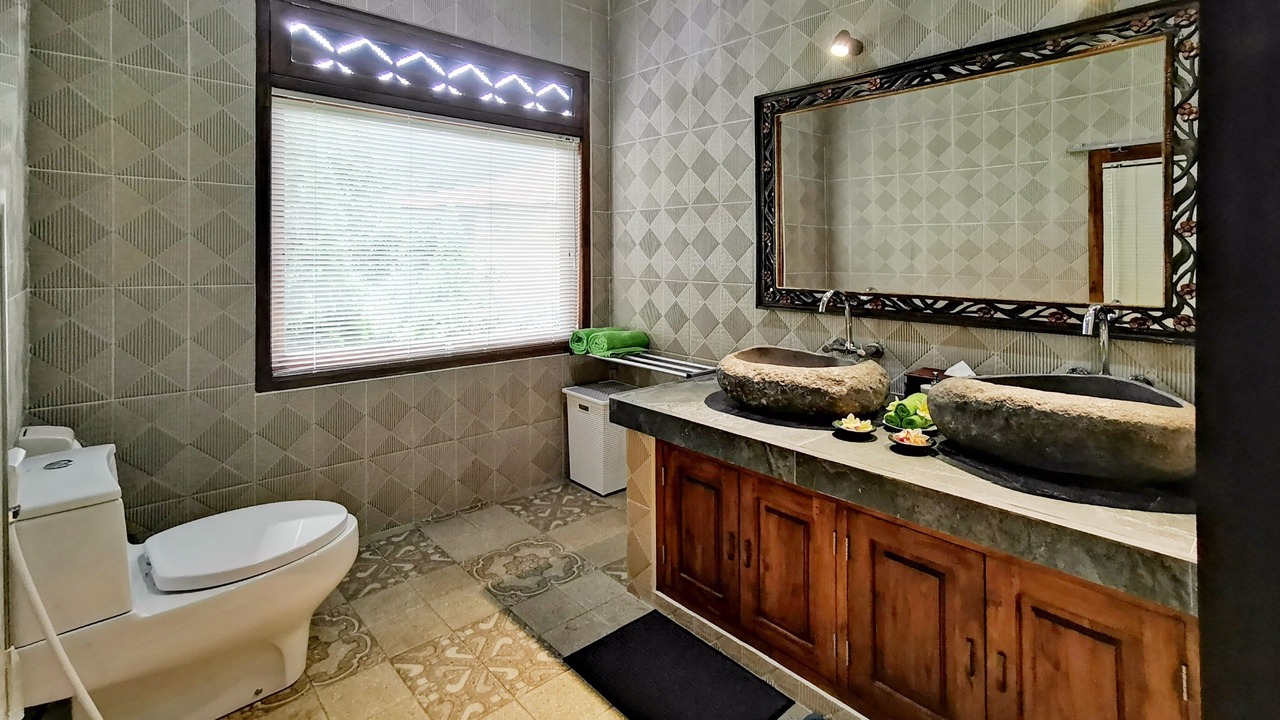Photo of Bathroom in Kalibukbuk