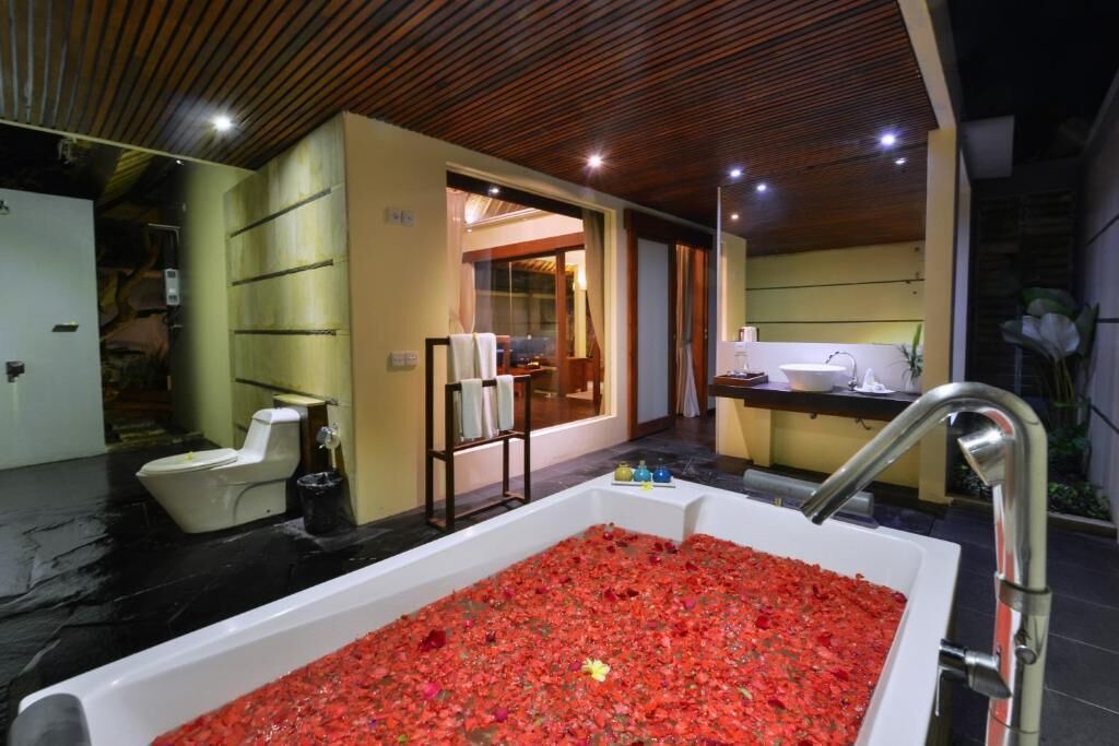 Photo of Bathroom in Bukit