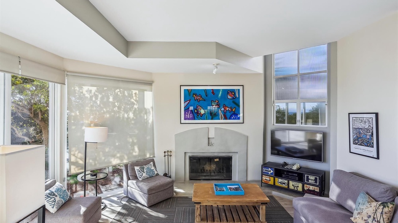 Photo of Livingroom in Aptos