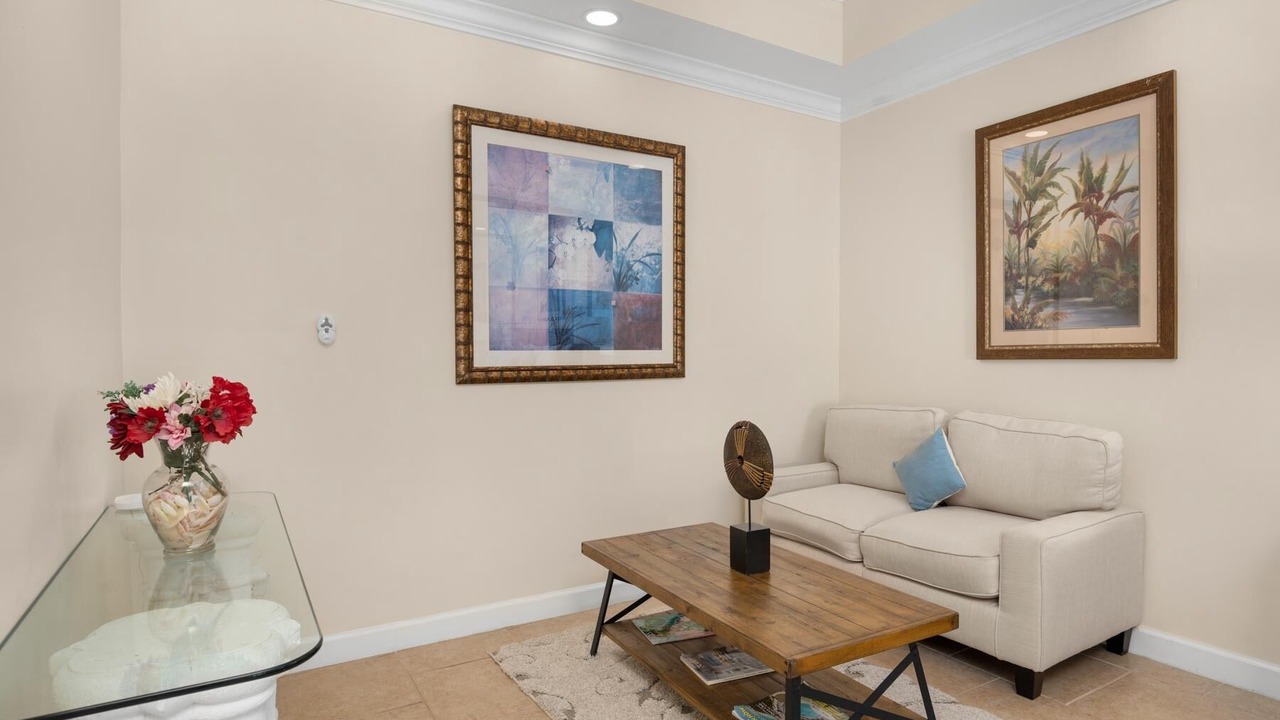 Photo of Livingroom in Ocean Point