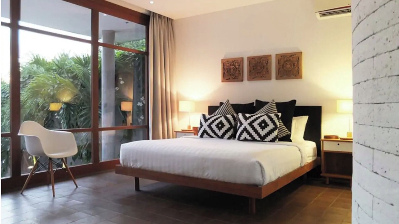 Photo of Bedroom in Sunset Road
