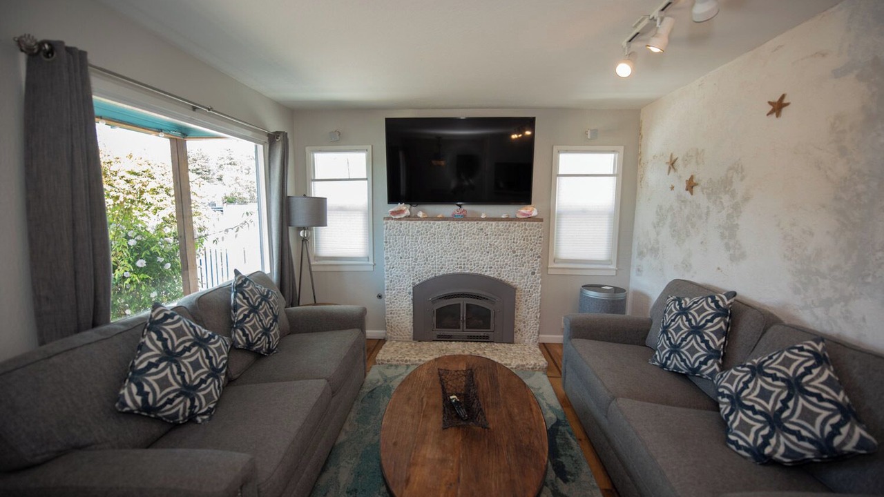 Photo of Livingroom in Opal Cliffs