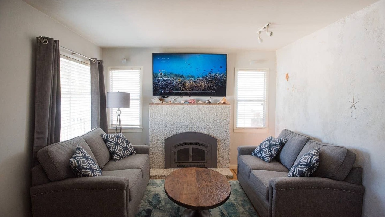 Photo of Bedroom in Opal Cliffs