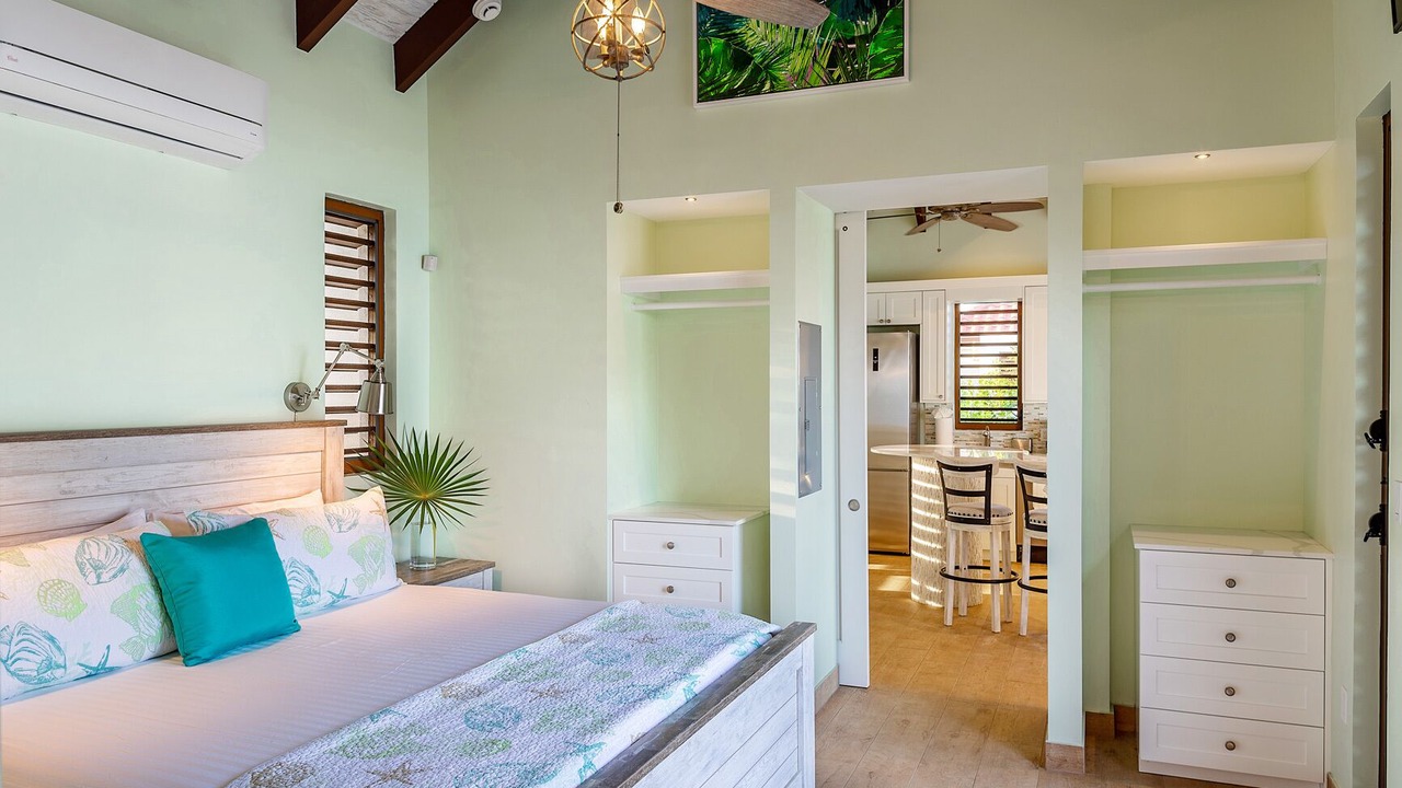 Photo of Bedroom in Long Bay