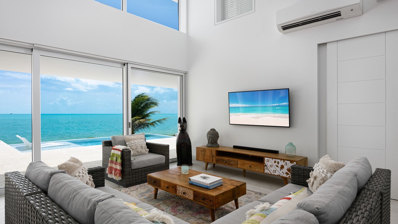 Photo of Livingroom in Leeward Settlement