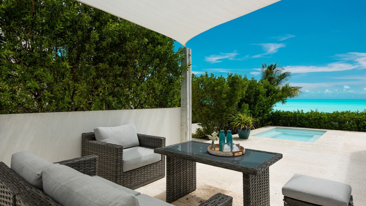 Photo of Patio Balcony in Leeward Settlement