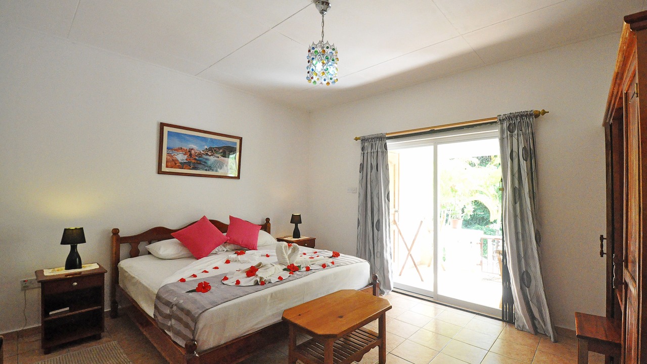 Photo of Bedroom in Praslin Island