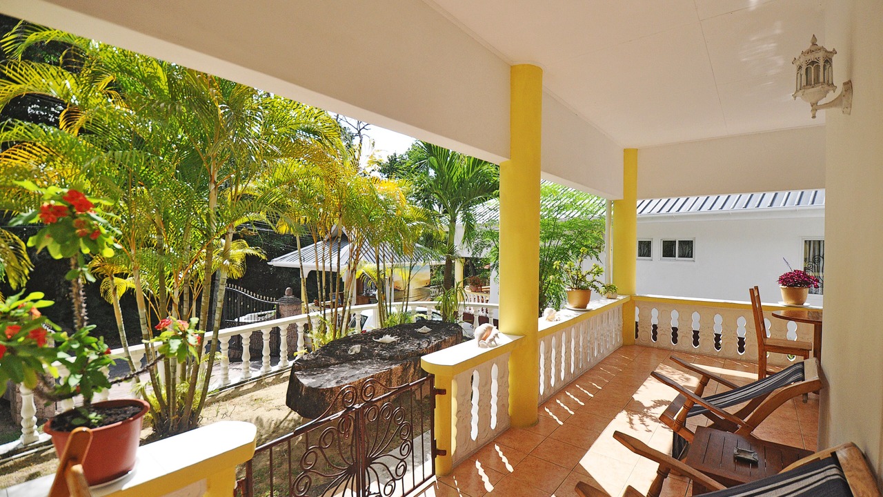 Photo of Patio Balcony in Praslin Island