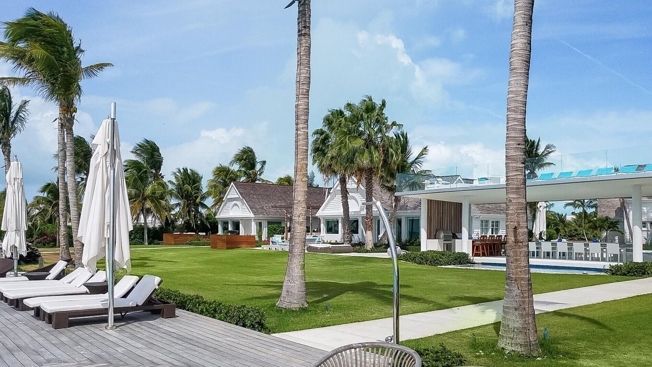 Photo of Patio Balcony in Leeward Settlement