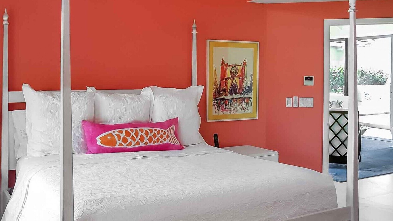 Photo of Bedroom in Leeward Settlement