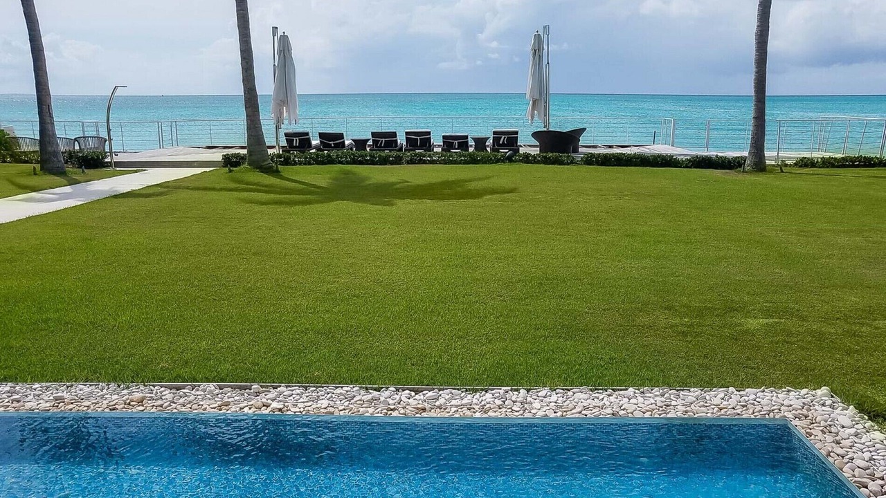 Photo of Outdoor in Leeward Settlement