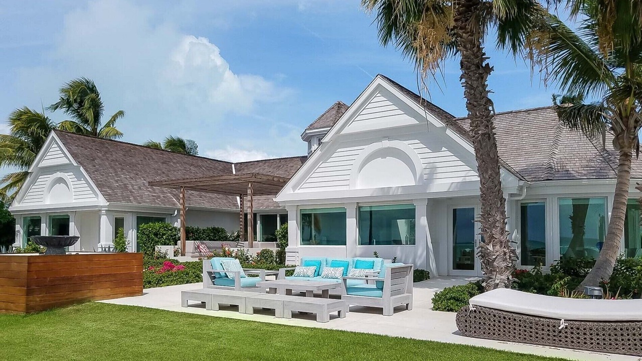 Photo of Patio Balcony in Leeward Settlement