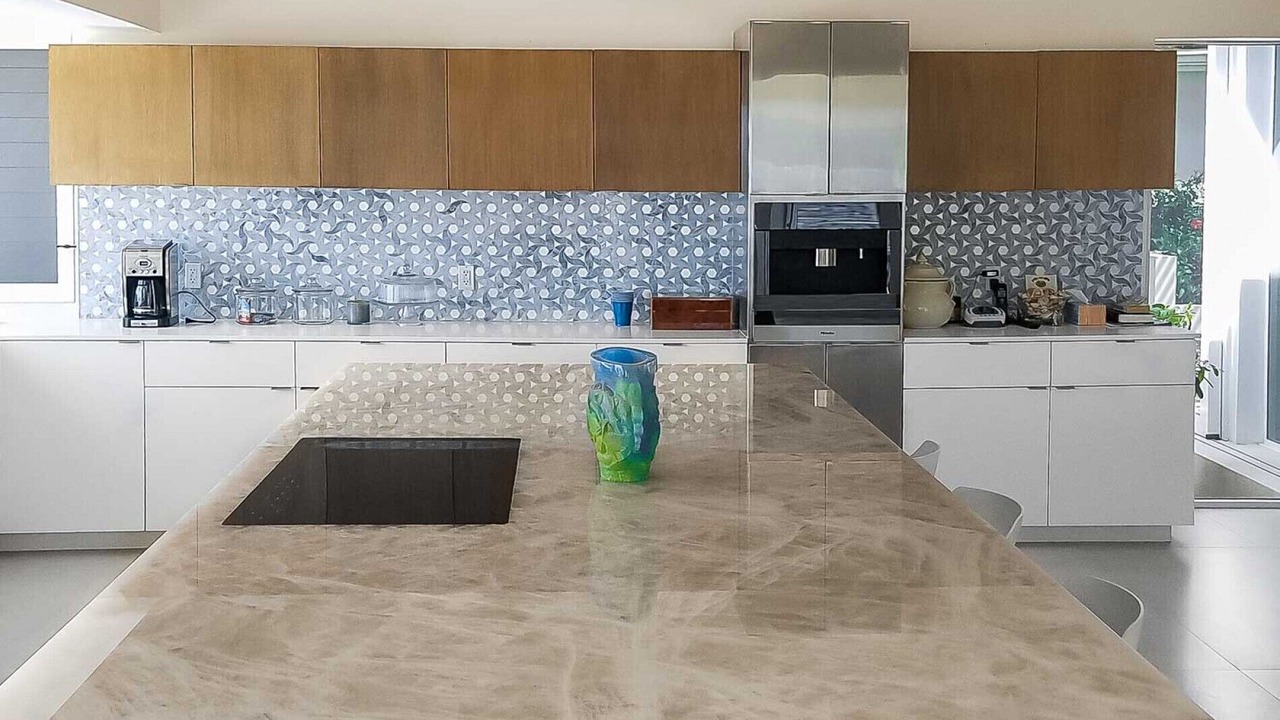 Photo of Kitchen in Leeward Settlement