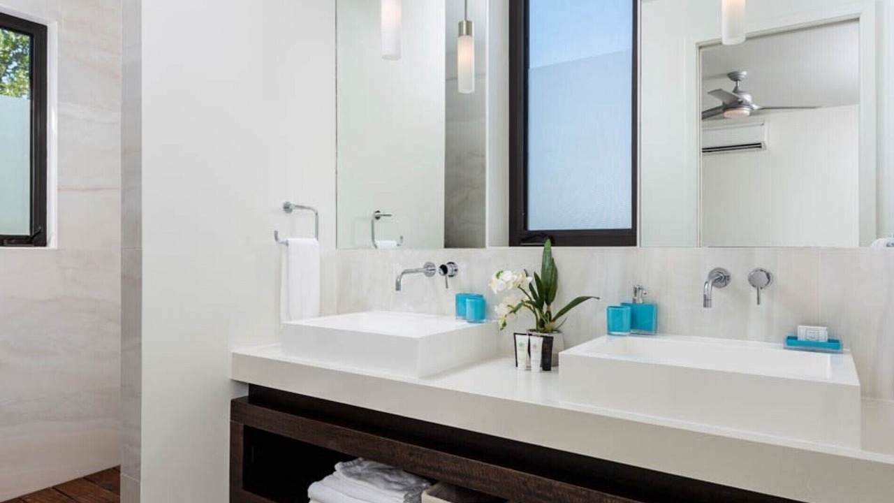 Photo of Bathroom in Long Bay