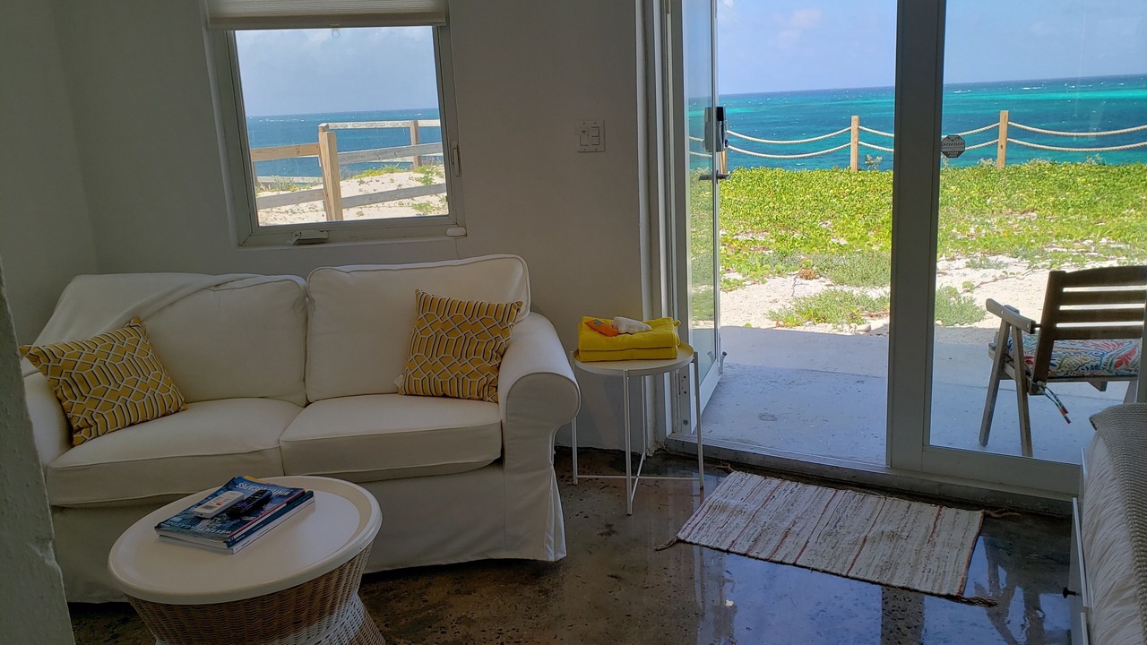 Photo of Livingroom in Cockburn Town