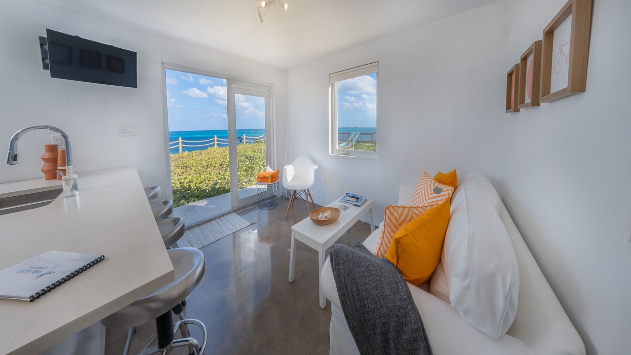 Photo of Livingroom in Cockburn Town