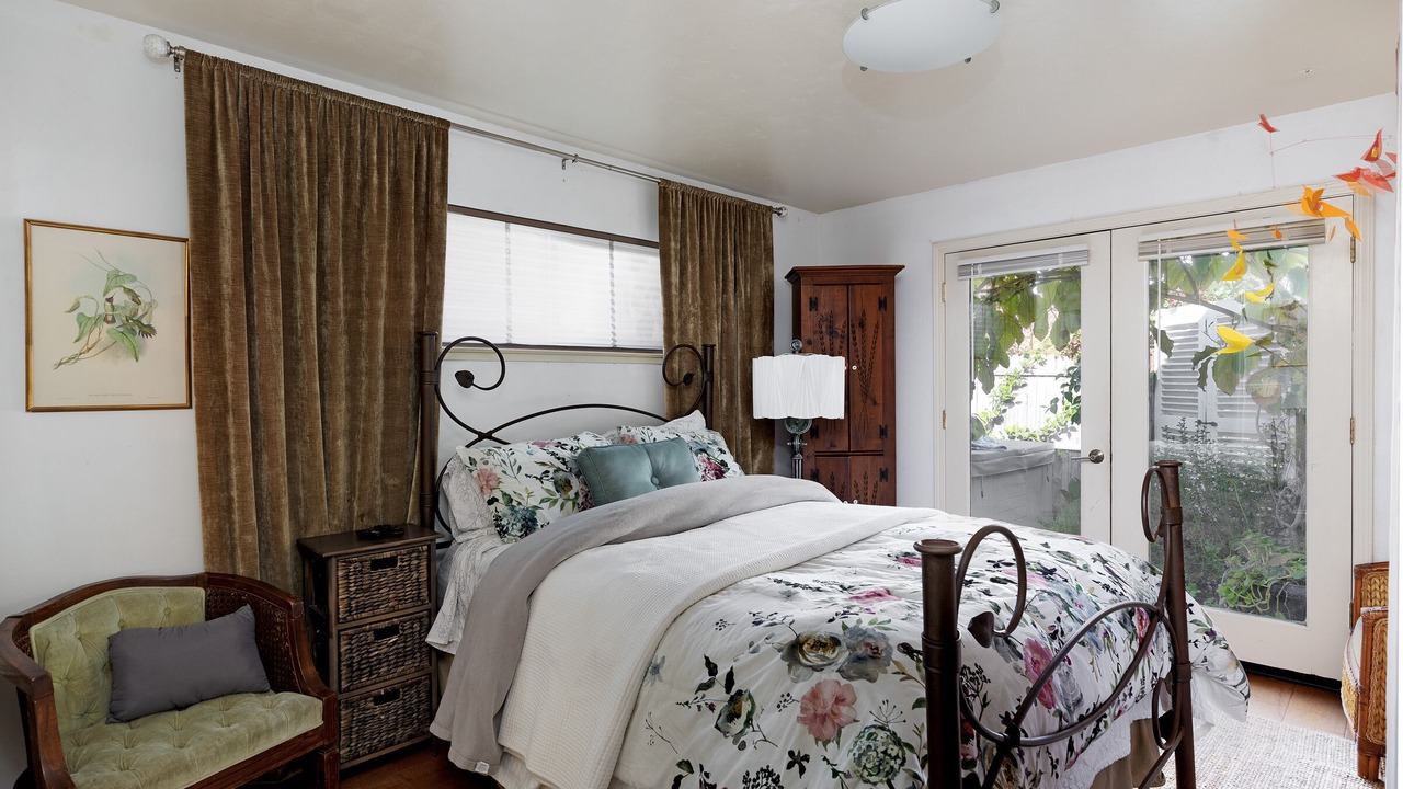 Photo of Bedroom in Opal Cliffs