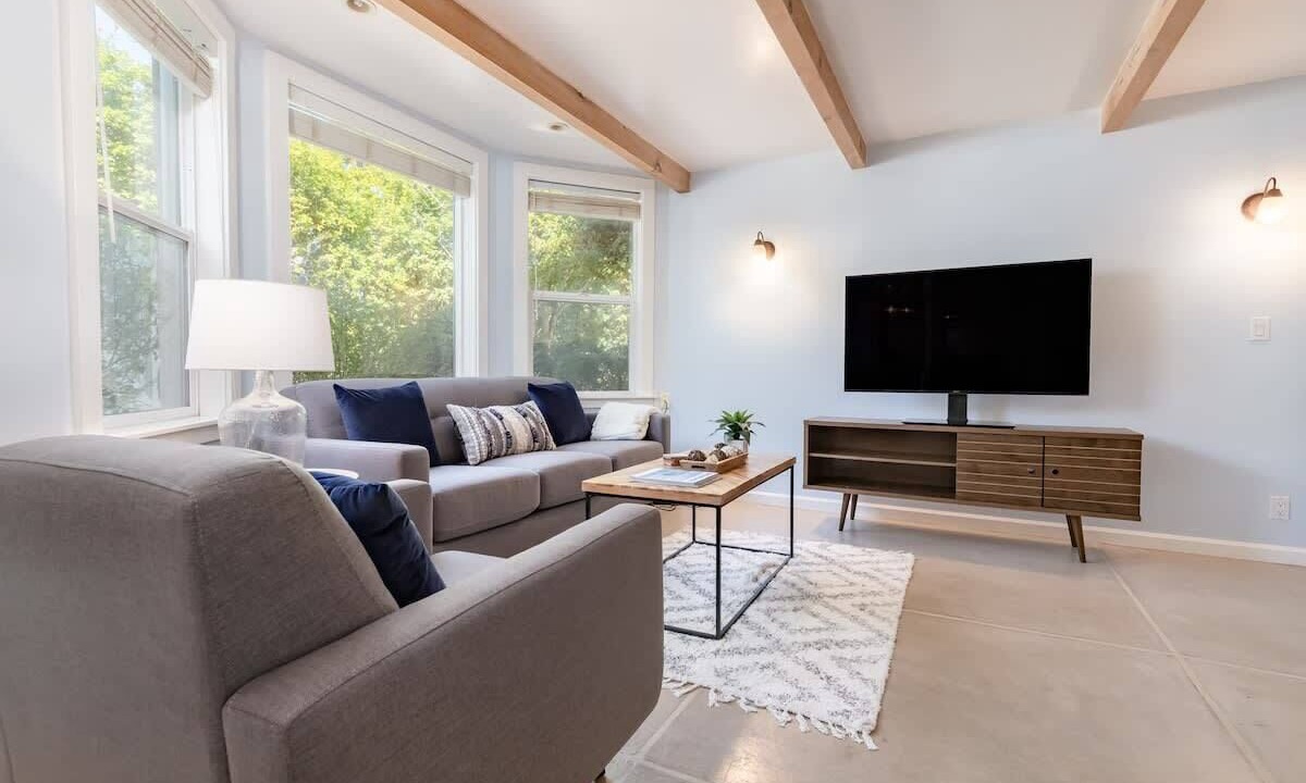 Photo of Livingroom in Seabright
