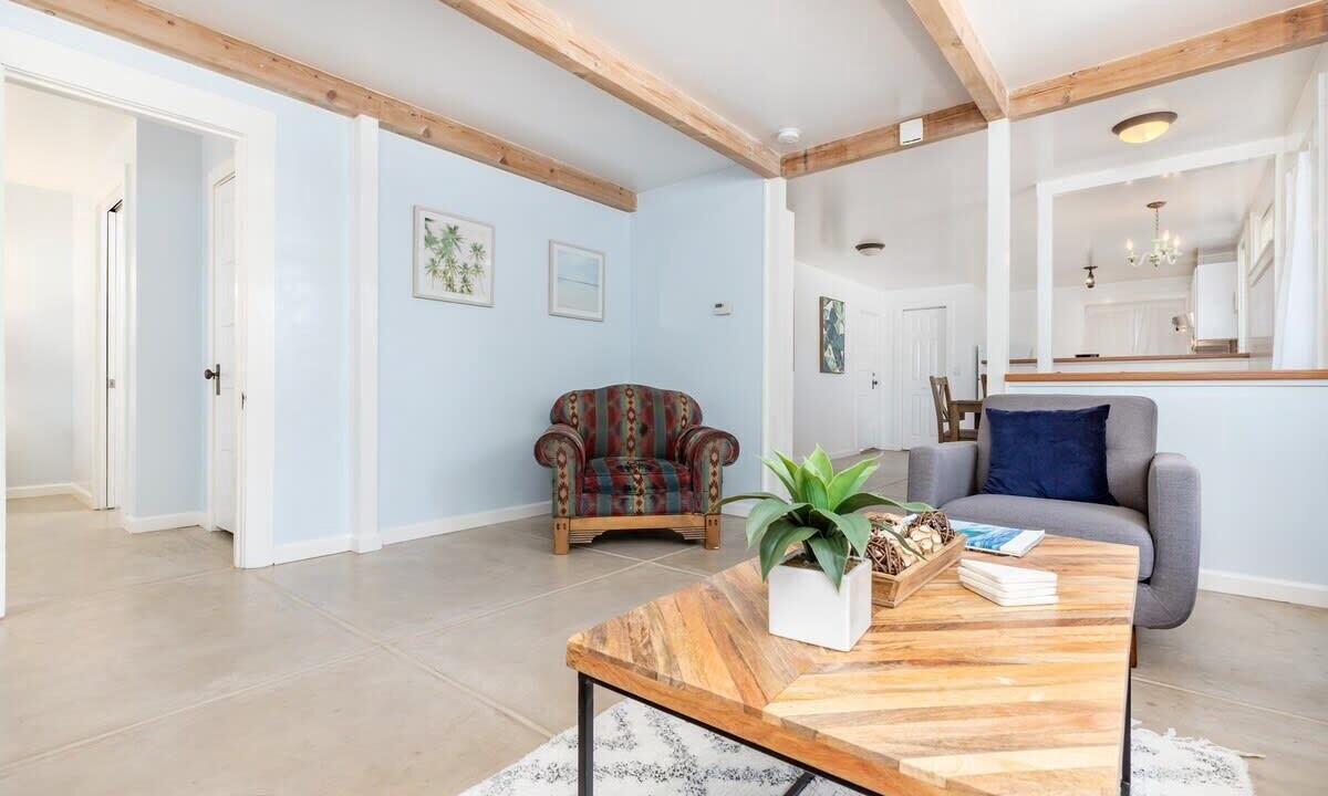 Photo of Livingroom in Seabright