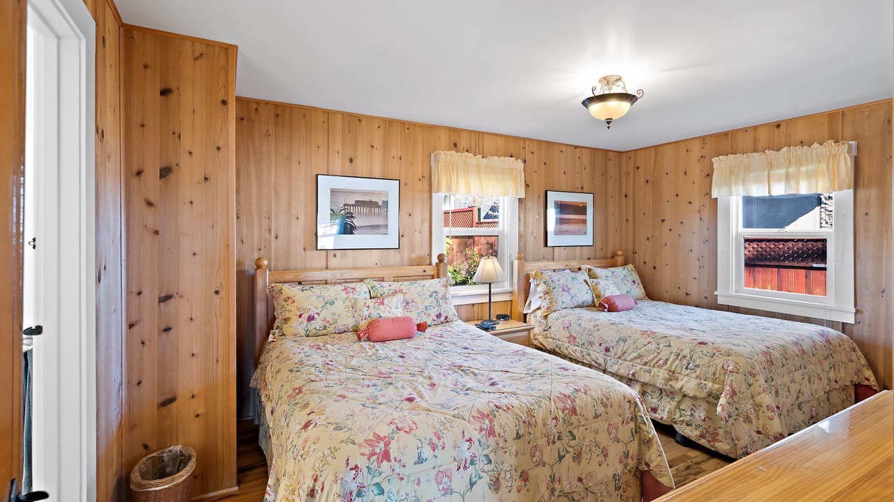 Photo of Bedroom in Opal Cliffs