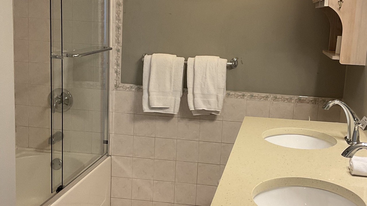 Photo of Bathroom in Wheeland Settlement