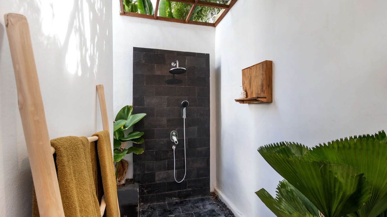 Photo of Bathroom in Dyanapura
