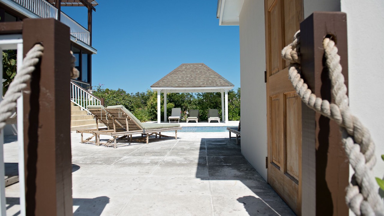 Photo of Patio Balcony in Long Bay Hills