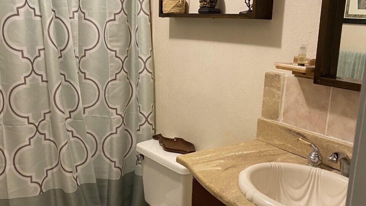Photo of Bathroom in Discovery Bay