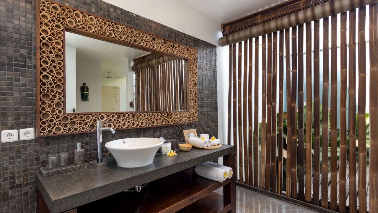 Photo of Bathroom in Petitenget