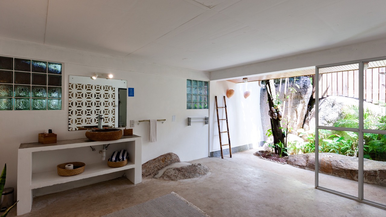 Photo of Bathroom in Praslin Island