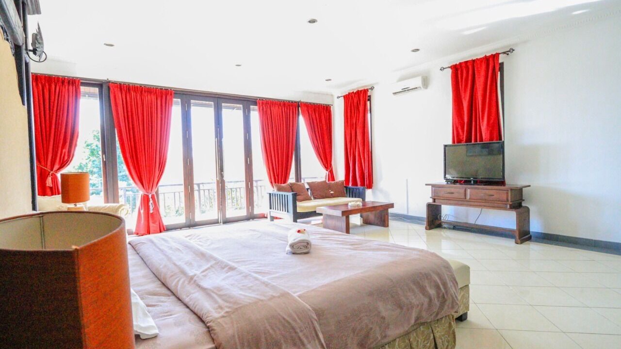 Photo of Bedroom in Mumbul