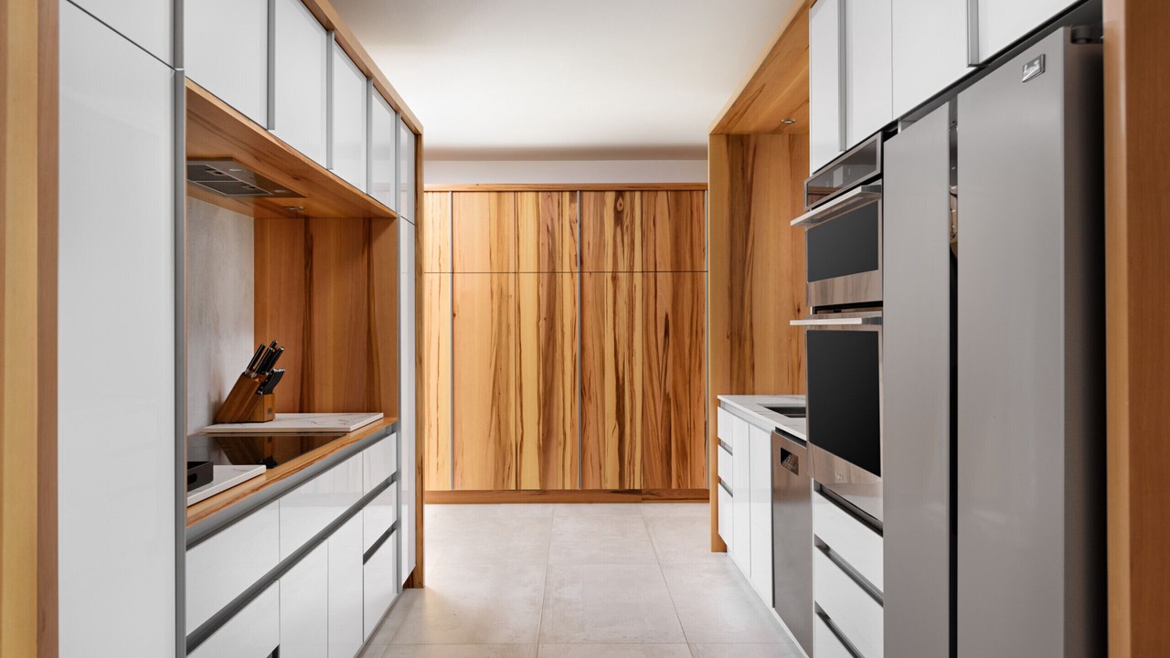 Photo of Kitchen in Leeward Settlement