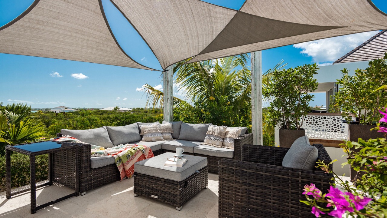 Photo of Patio Balcony in Leeward Settlement