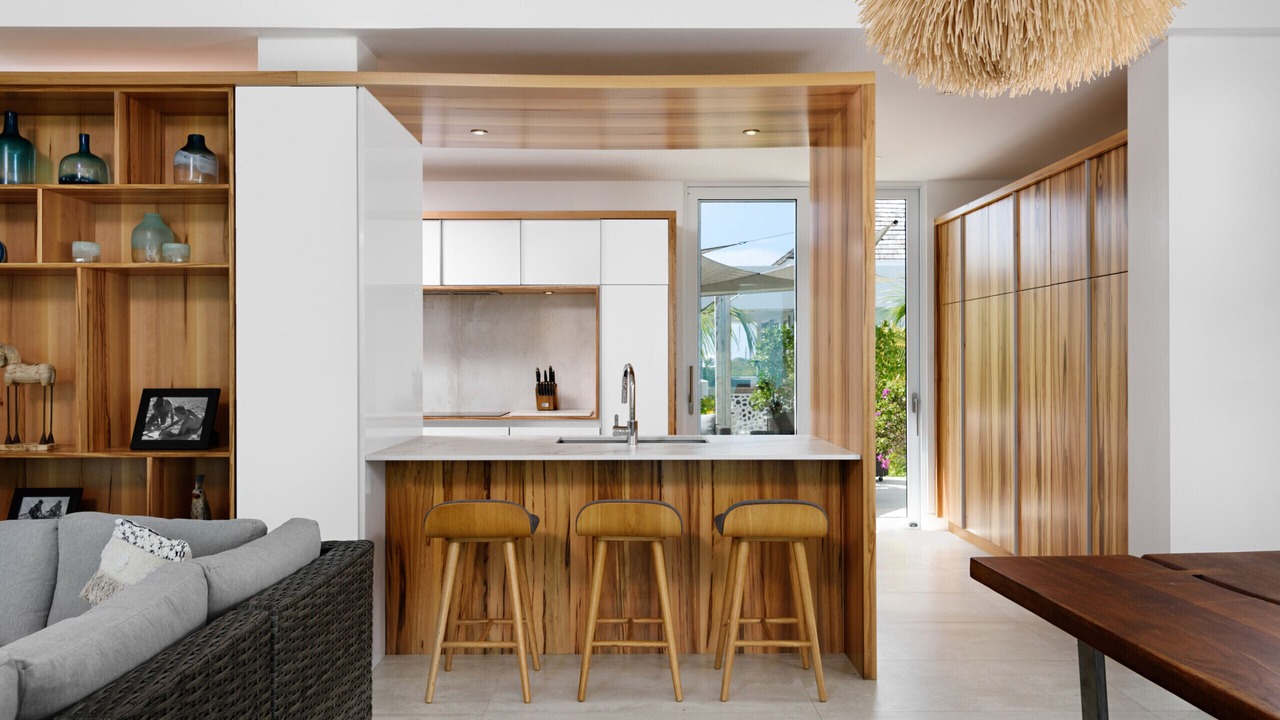 Photo of Livingroom in Leeward Settlement