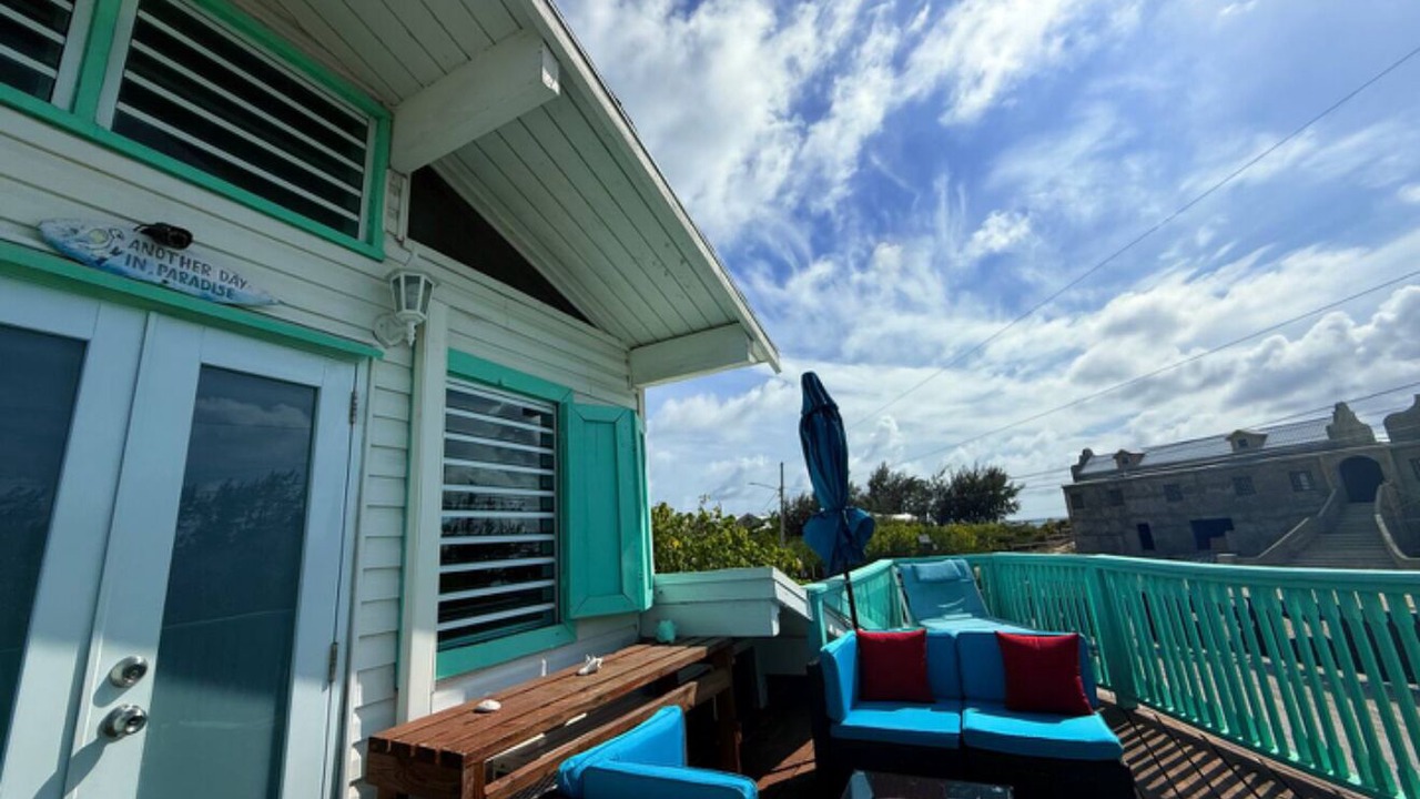 Photo of Patio Balcony in Cockburn Town