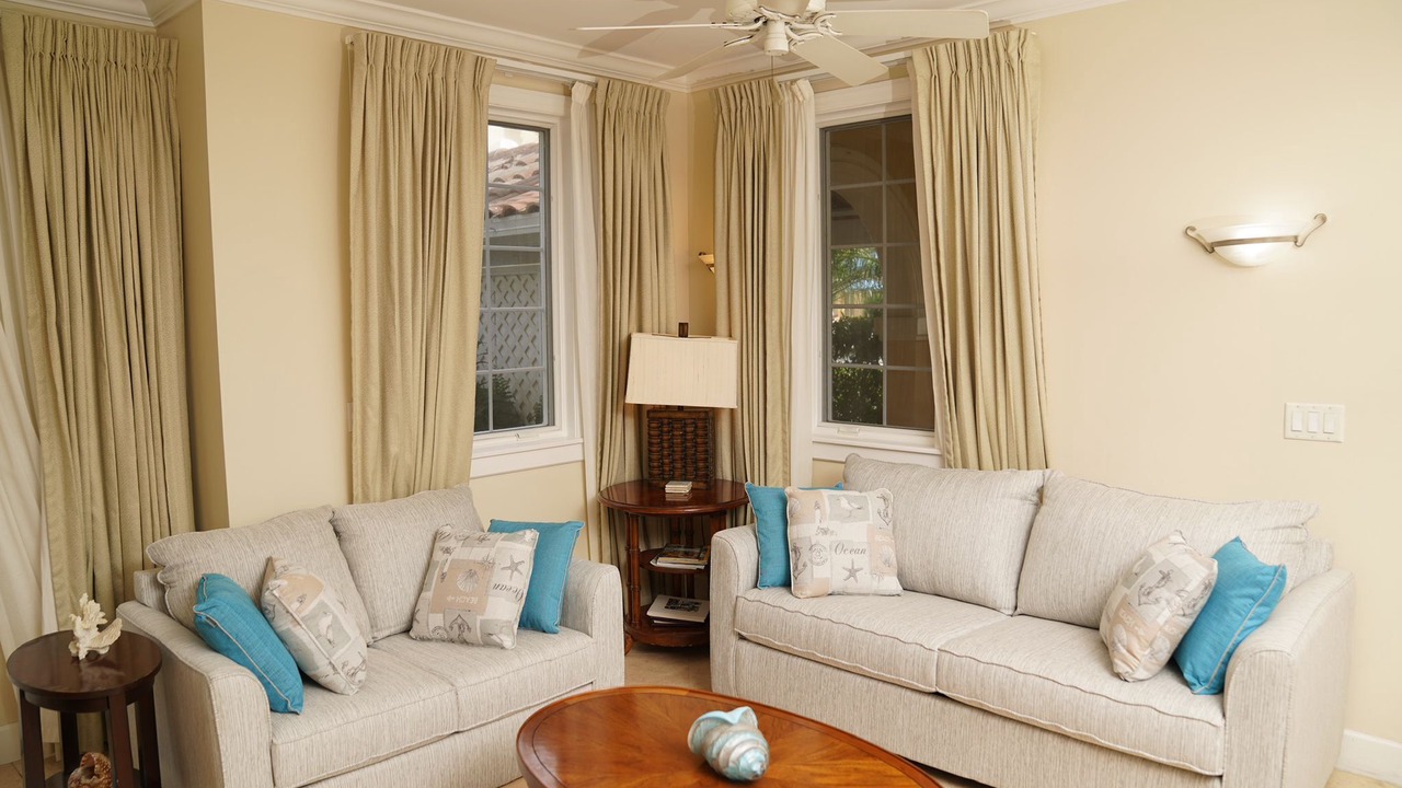 Photo of Livingroom in Grace Bay