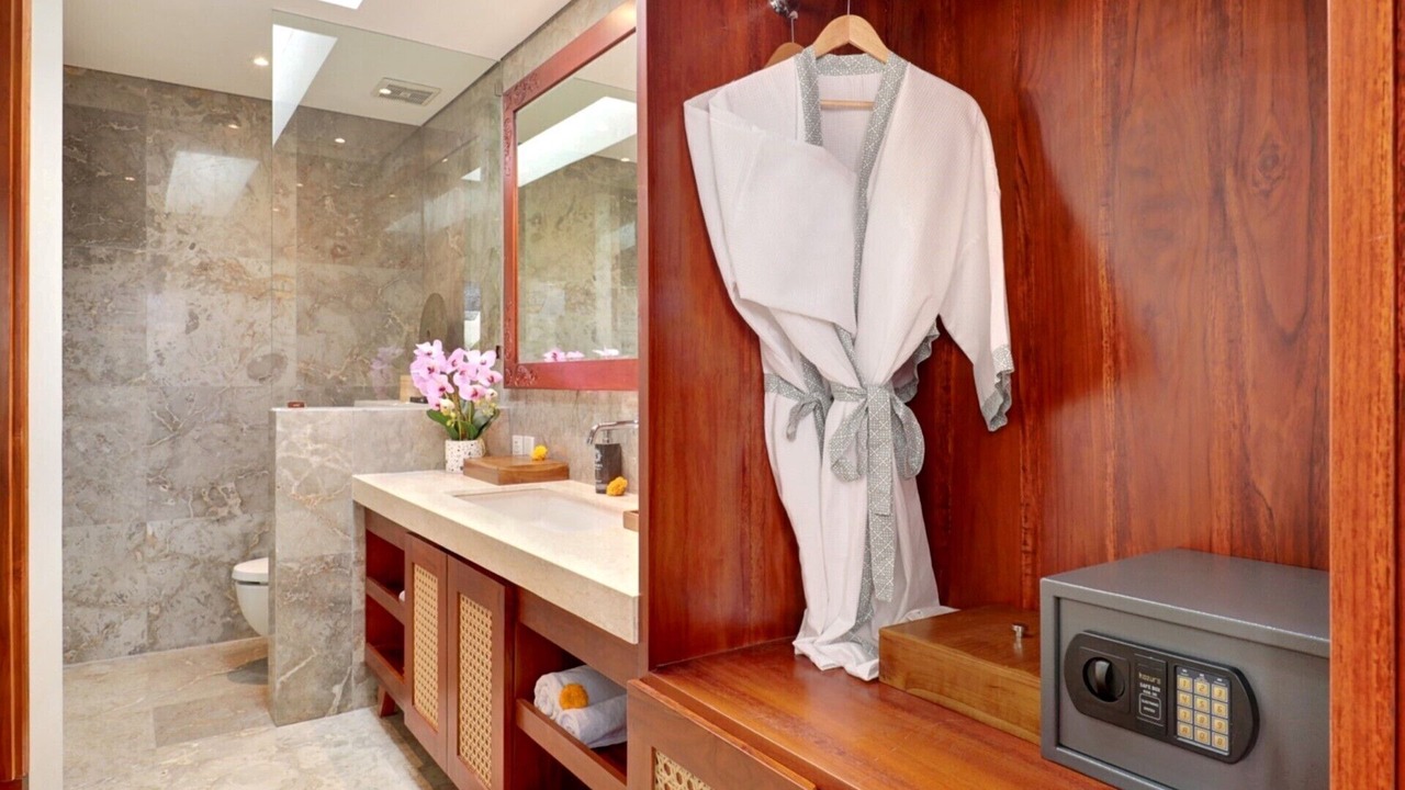 Photo of Bathroom in Sambahan