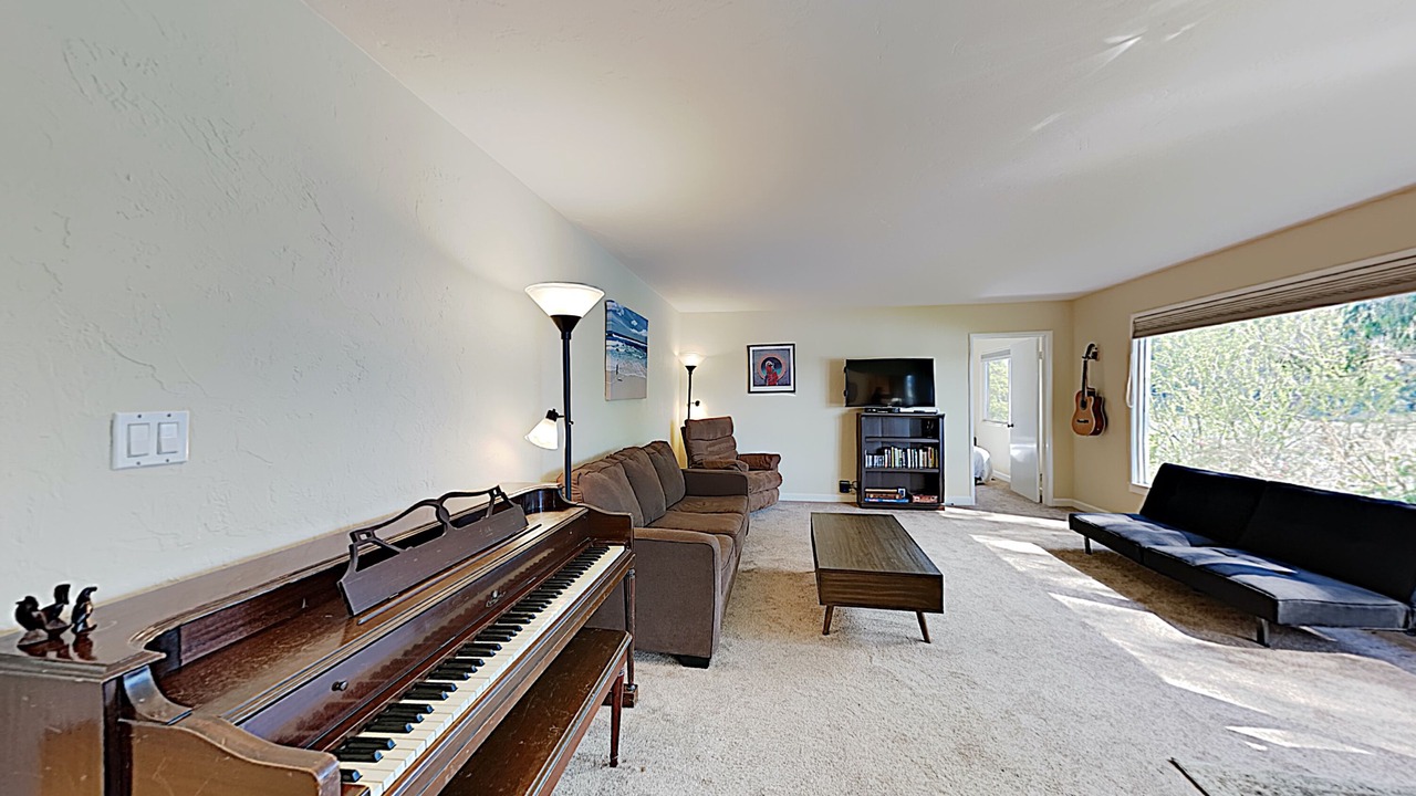 Photo of Livingroom in Eastside Santa Cruz