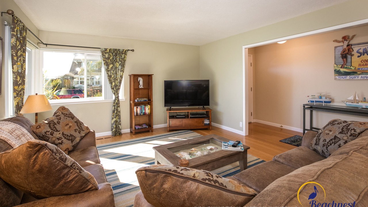 Photo of Livingroom in Westside Santa Cruz