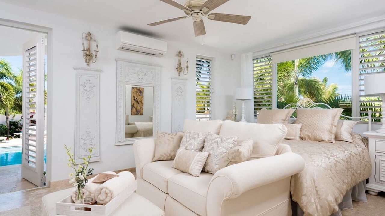 Photo of Bedroom in Long Bay
