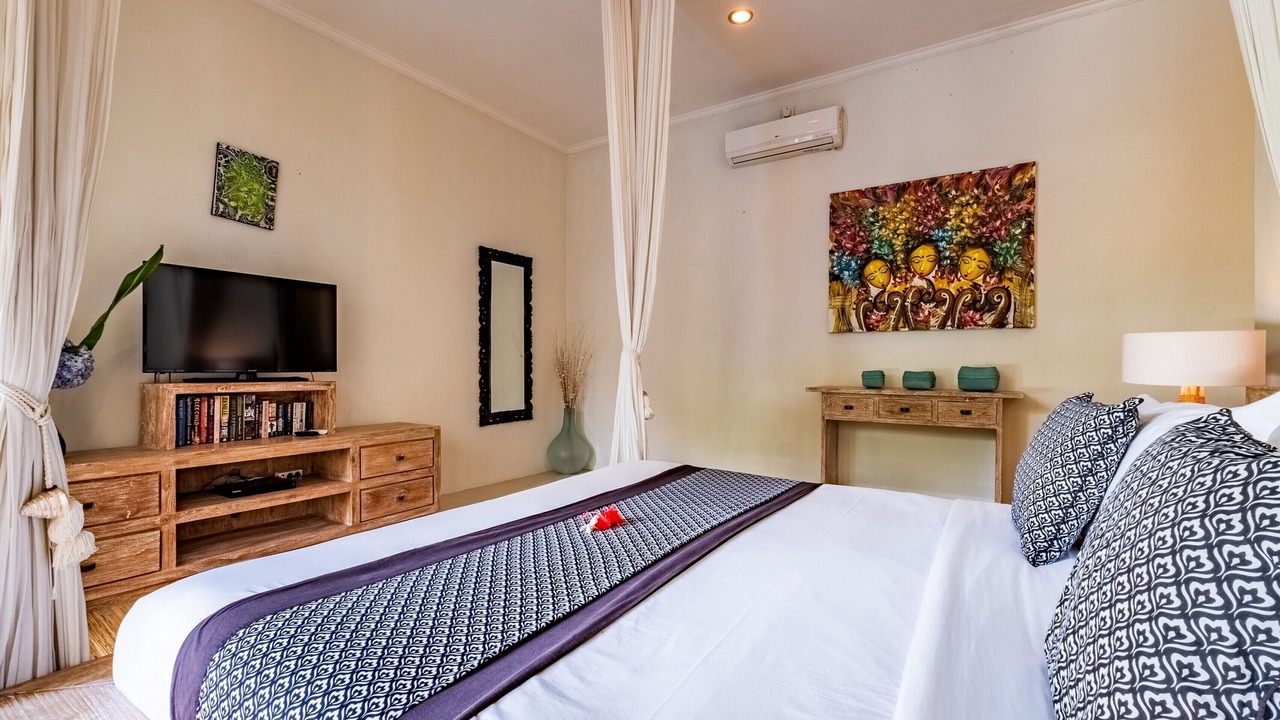 Photo of Bedroom in Drupadi