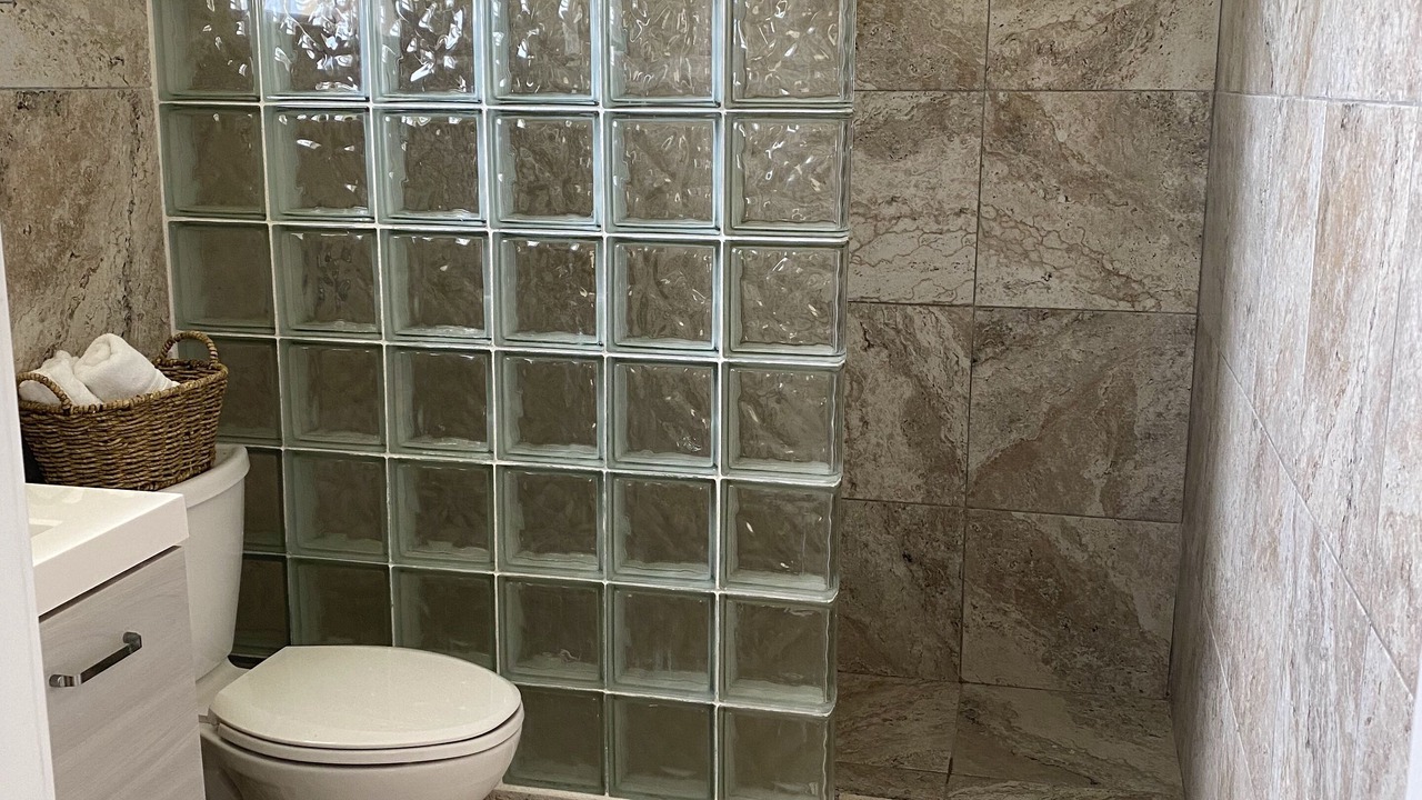 Photo of Bathroom in North District