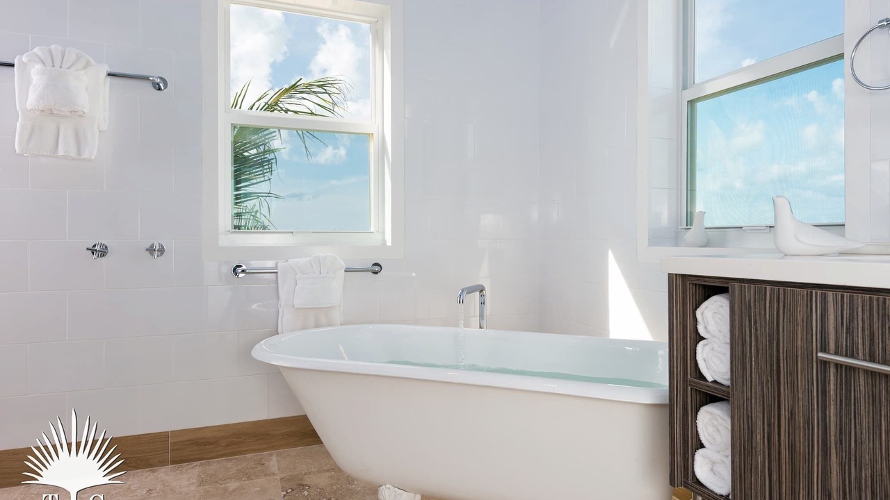 Photo of Bathroom in Long Bay Hills