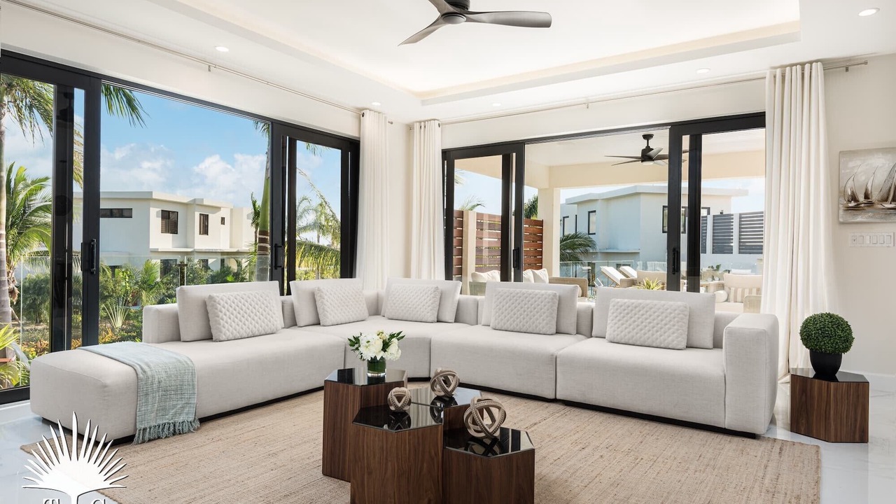 Photo of Livingroom in Ocean Point
