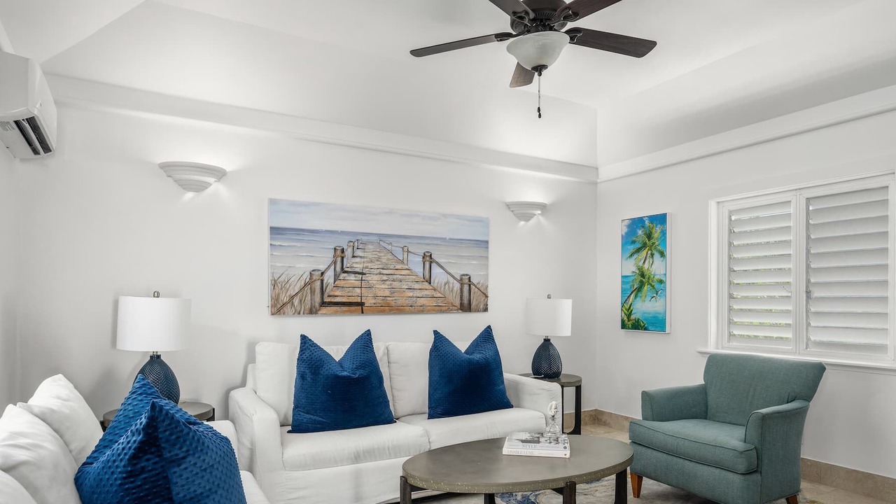 Photo of Livingroom in Ocean Point
