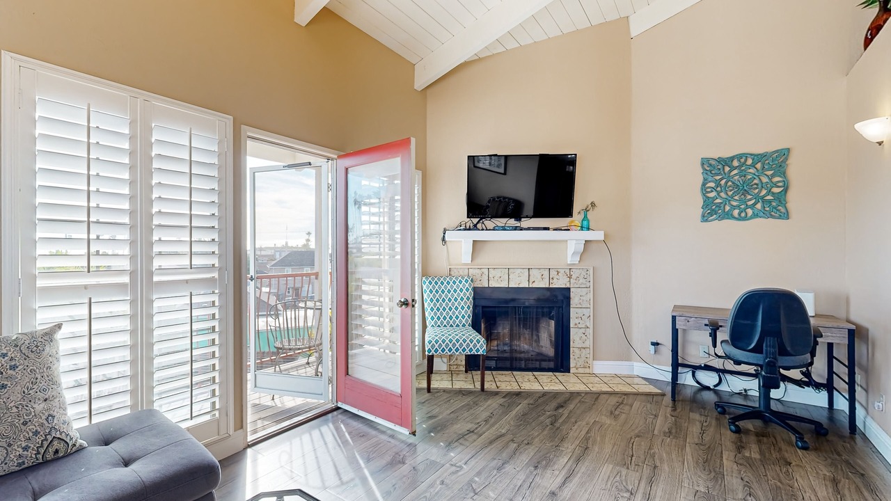 Photo of Livingroom in Beach Hill - Beach Flats