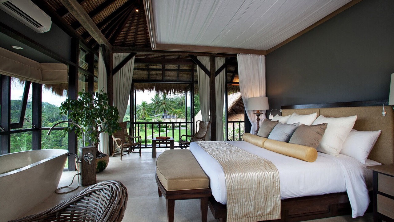 Photo of Bedroom in Sambahan
