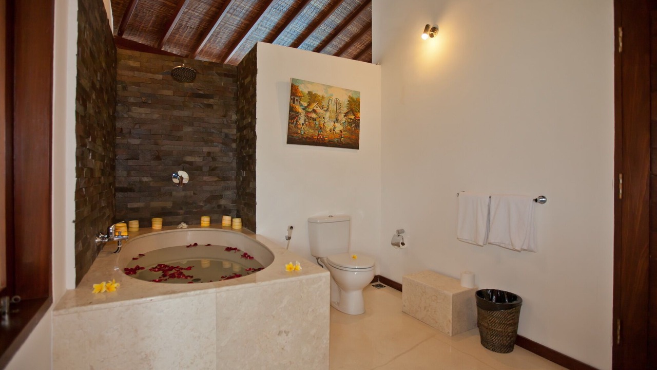 Photo of Bathroom in Nakula